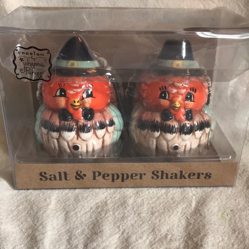 NEW~ Johanna Parker Harvest Critters Turkey Salt & Pepper Shakers